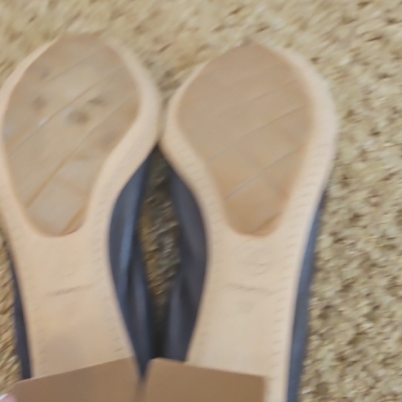 CHANEL Navy and Cream Flats with Floral Accent - Picture 10 of 14